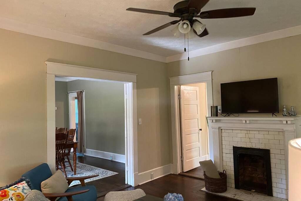 Mill Cottage Tupelo Bagian luar foto